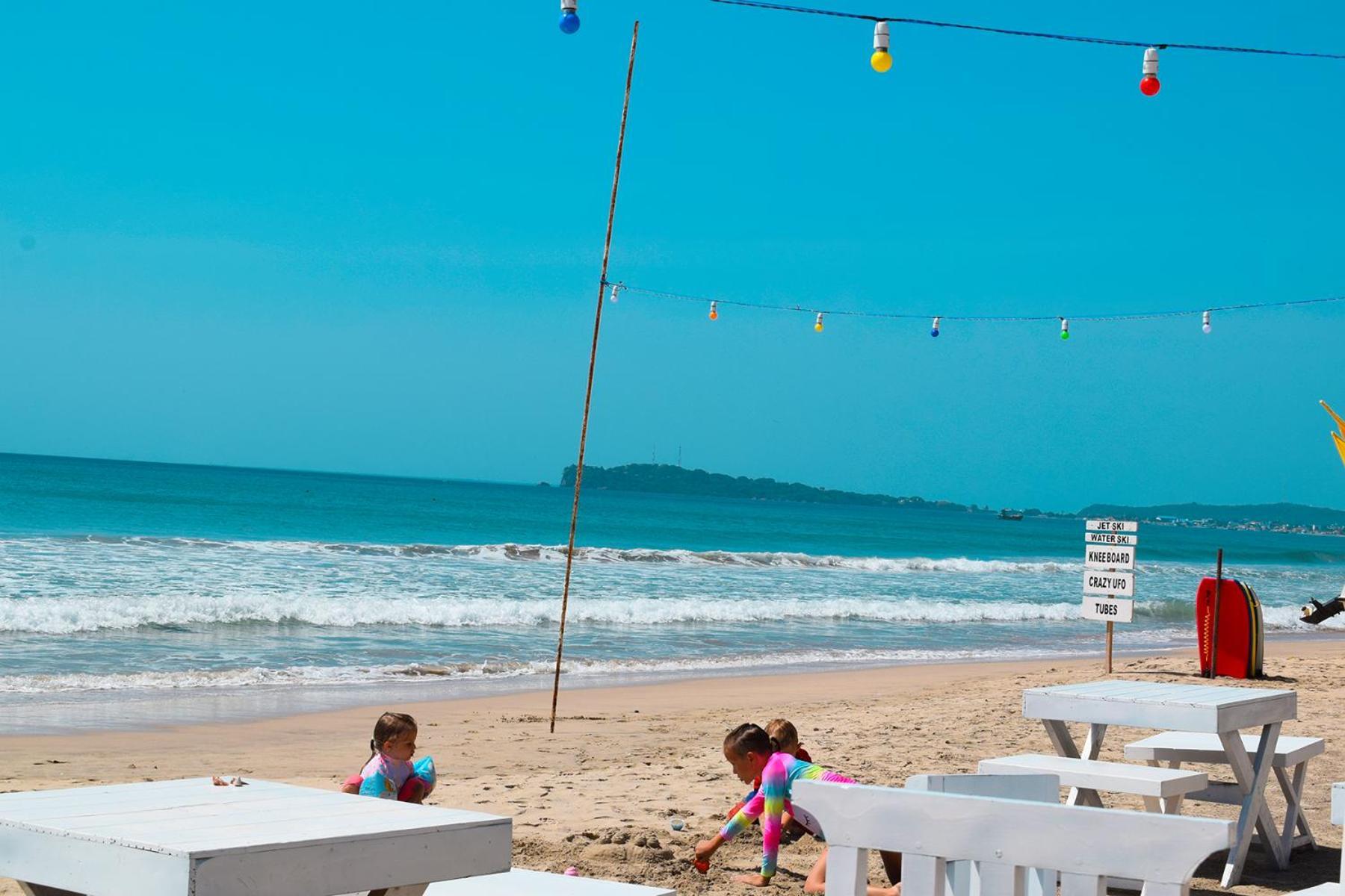 Golden Beach Cottages ตรินโคมาลี ภายนอก รูปภาพ