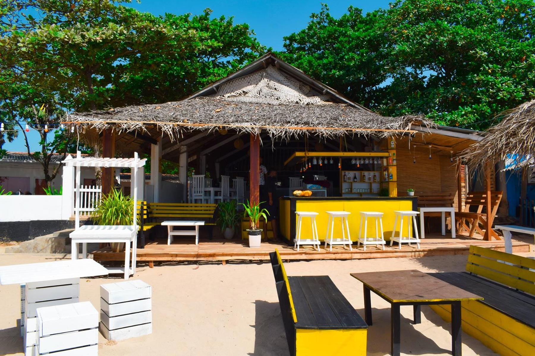 Golden Beach Cottages ตรินโคมาลี ภายนอก รูปภาพ