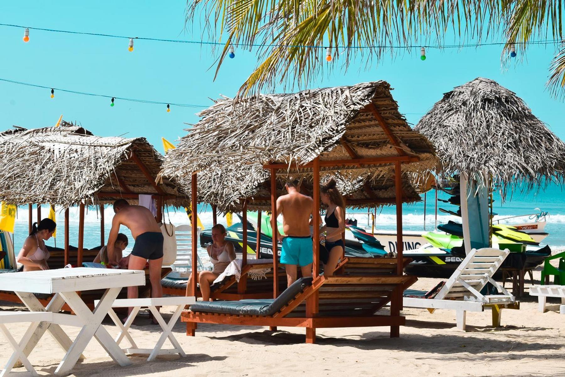 Golden Beach Cottages ตรินโคมาลี ภายนอก รูปภาพ