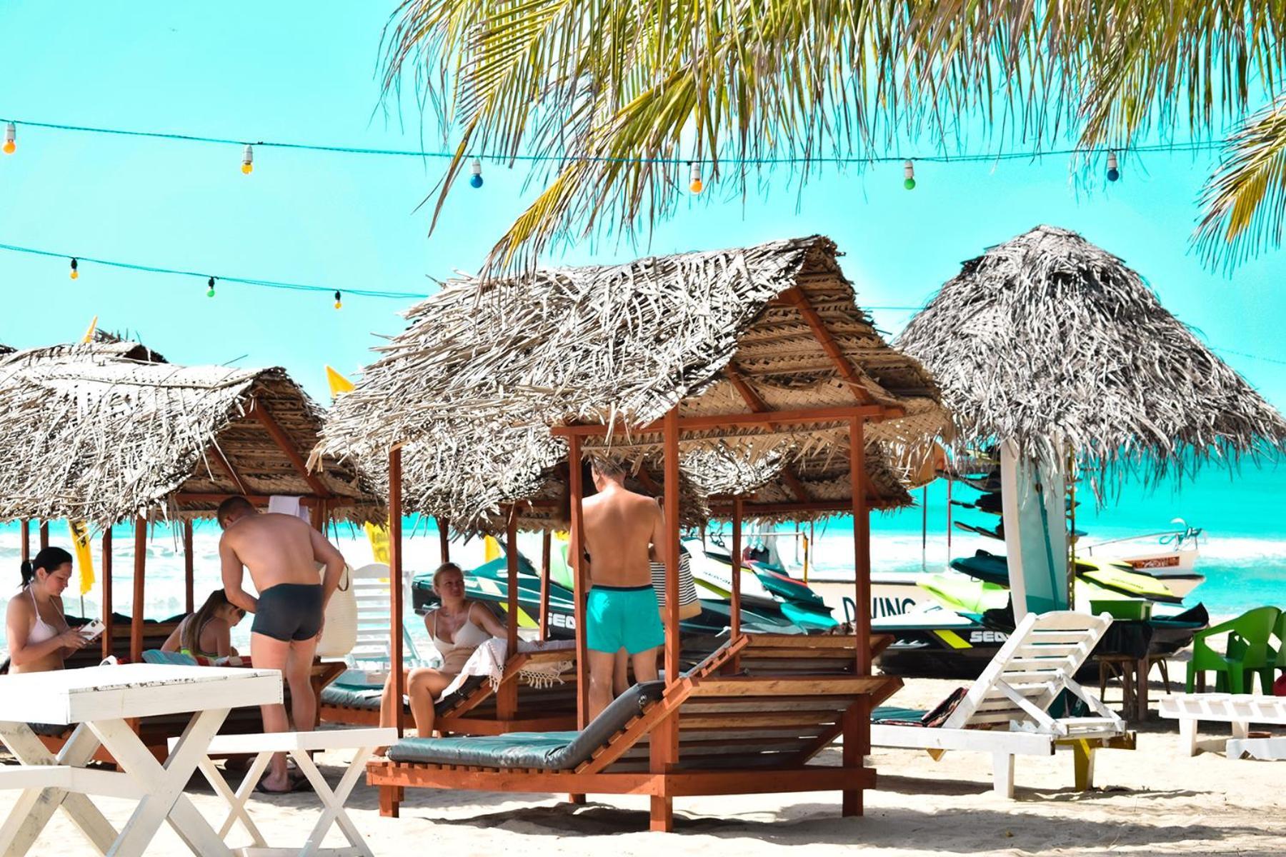 Golden Beach Cottages ตรินโคมาลี ภายนอก รูปภาพ